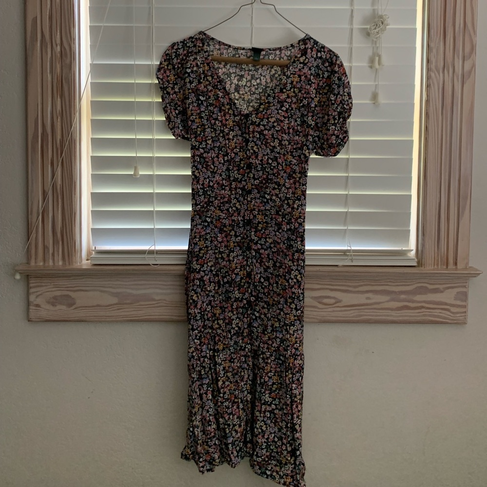 Puff sleeve floral dress